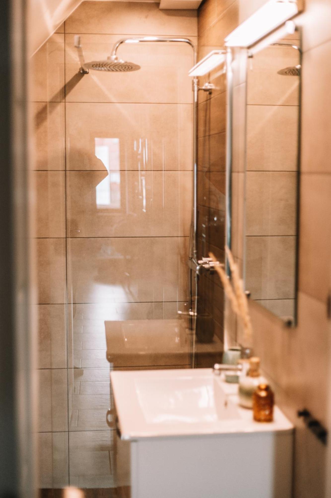 Poddasze Dla Znajomych - Apartament Z Goraca Balia Nad Jeziorem Czorsztynskim - Okolica Czorsztyn, Szczawnica, Velo Czorsztyn, Kroscienko, Zakopane, Gorce, Pieniny, Tatry Kluszkowce Buitenkant foto